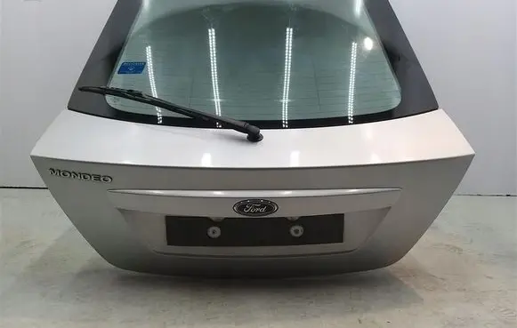 Ford Mondeo MK V Tailgate/trunk/boot lid 