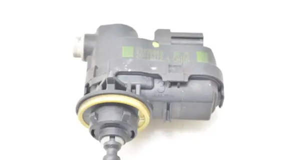 Nissan Juke I F15 Headlight level adjustment motor 89095040