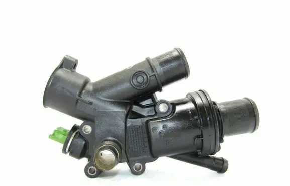 Ford Kuga II Thermostat housing 9803648780