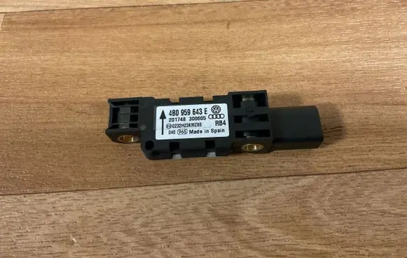 Porsche Cayenne (9PA) Airbag deployment crash/impact sensor 4B0959643E 201748300605