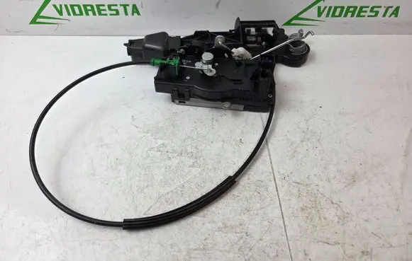 Sliding door lock