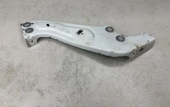 Citroen Berlingo Headlight/headlamp mounting bracket 