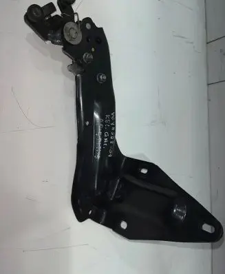 Chrysler Voyager Sliding door lower roller guide/hinge 846AE2358