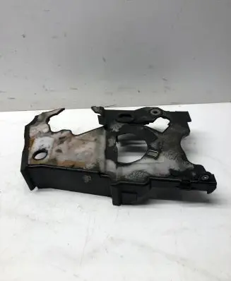 Volkswagen PASSAT B6 Timing belt guard (cover) 045109145H