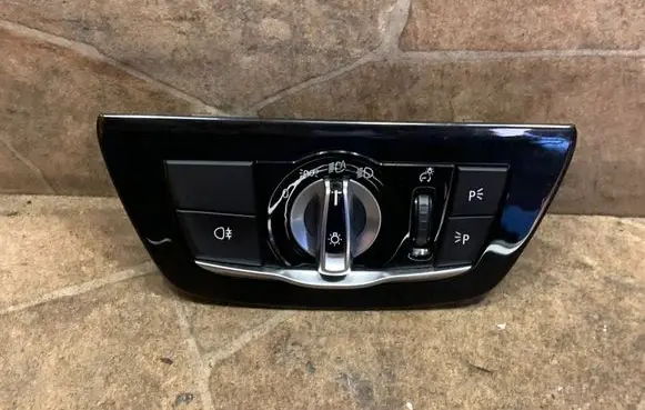 BMW 6 G32 Gran Turismo Light switch 9472969