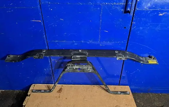 Chevrolet Tahoe Top upper radiator support slam panel 12565610