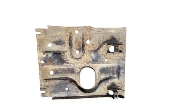 Jeep Cherokee III KJ Engine splash shield/under tray 