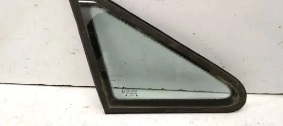 Ford Galaxy Front triangle window/glass 43R001100 DOT249 AS2