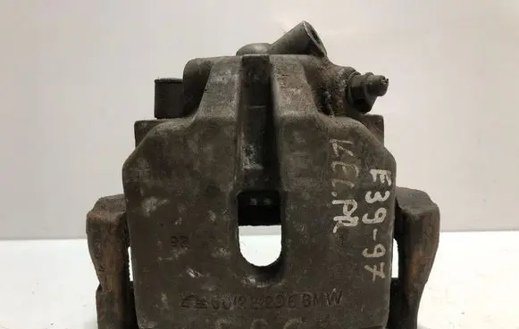 BMW 5 E39 Front brake caliper