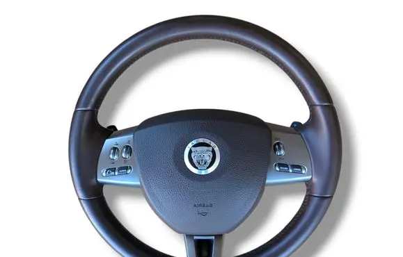 Jaguar XF X250 Steering wheel 8X23-043B13-AC 8X23ABAMS
