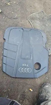 Audi A4 S4 B9 Engine cover (trim) brak