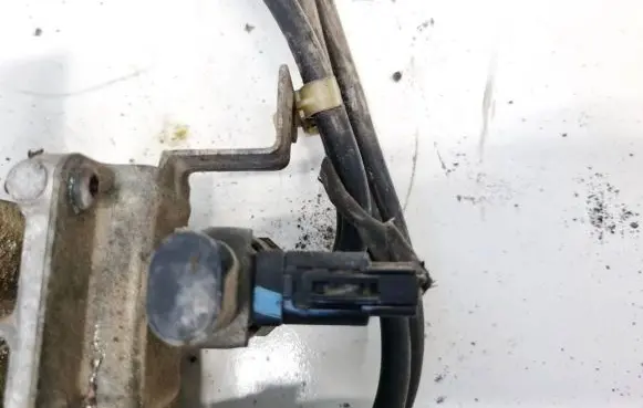 Volvo V50 Turbo solenoid valve 4M5G9A500 4M5G-9A500