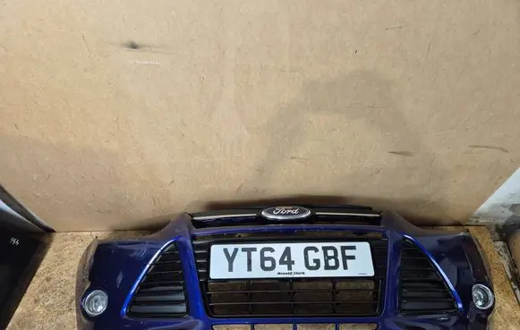 Ford Focus Front bumper BM5117757