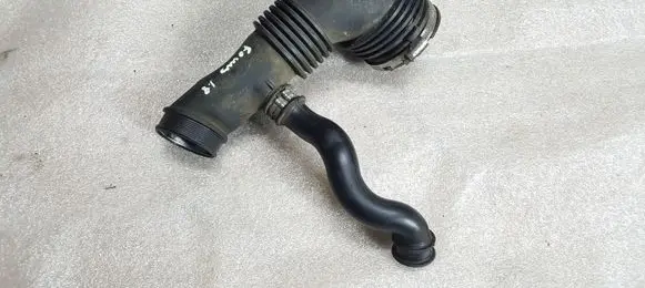 Ford Focus Turbo air intake inlet pipe/hose 7M519A673HF 7210108701