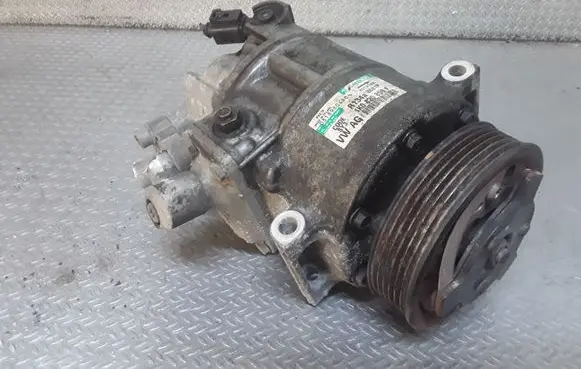 Volkswagen PASSAT B6 Air conditioning (A/C) compressor (pump) 1K0820859F