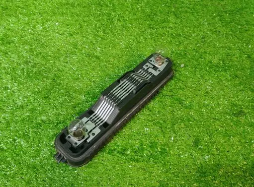 Opel Vivaro Tail light bulb cover holder 25467008