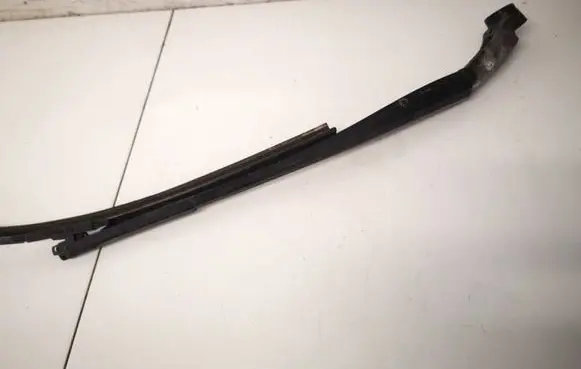 Honda Civic Front wiper blade arm 
