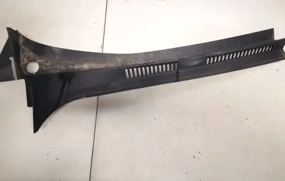 Volkswagen Golf V Wiper trim 5m0819404b
