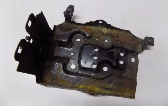 Nissan X-Trail T30 Battery tray 23456zklsaiop2312