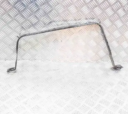 Fuel tank mounting bracket