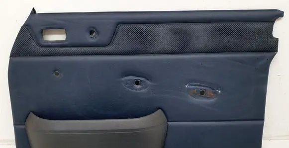 Mercedes-Benz COMPAKT W115 Front door card panel trim