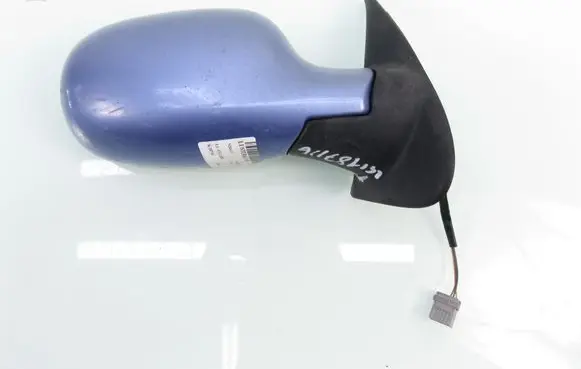 Nissan Micra Front door electric wing mirror 