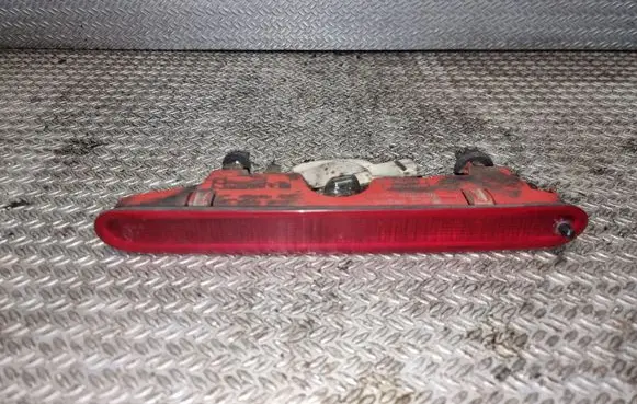 Peugeot Partner Third/center stoplight 9682830180