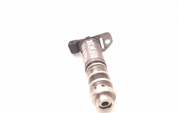 BMW X5M E70 Camshaft vanos timing valve 13150943 7561265 9936