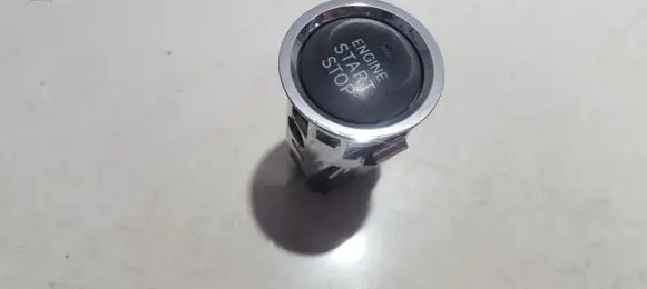 Toyota Corolla Verso AR10 Engine start stop button switch 15A7101