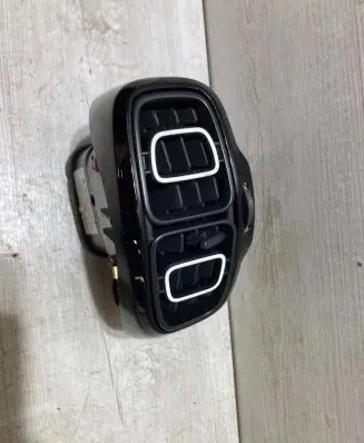 Citroen C3 Aircross Dashboard side air vent grill/cover trim 39102615