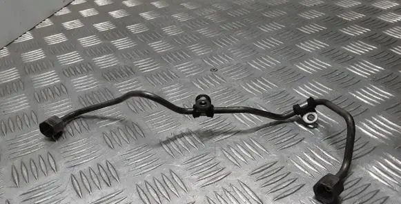 Mercedes-Benz E W212 Fuel injector supply line/pipe 