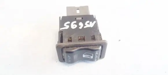 Nissan Primera Central locking switch button 