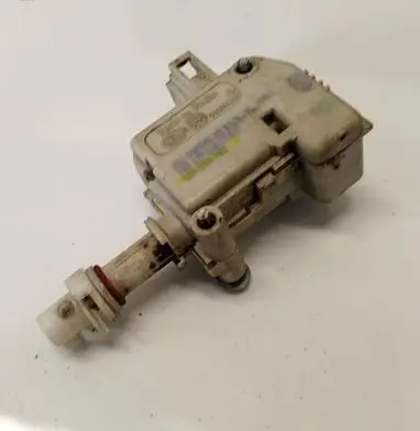 Volkswagen Touareg I Central locking motor 3B0959792