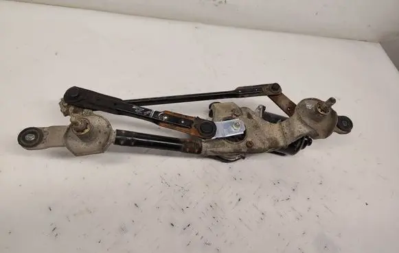 Hyundai i30 Front wiper linkage and motor 98100A5000