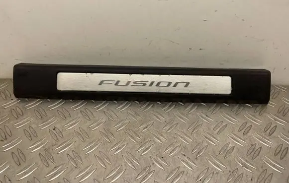 Ford Fusion II Front sill trim cover DS73F13201G