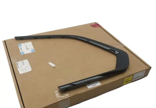 BMW X5 G05 Rubber seal front coupe door window 51377444087