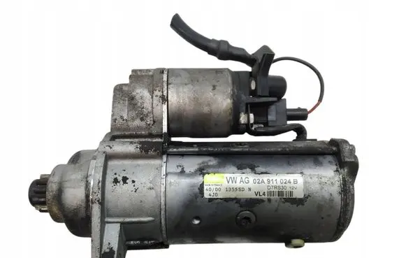 Skoda Octavia Mk2 (1Z) Starter motor 02A911024B