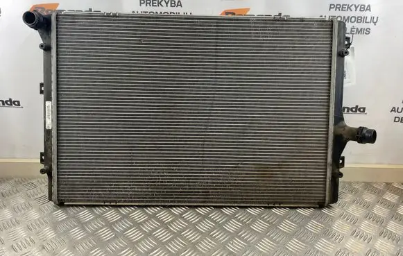 Coolant radiator