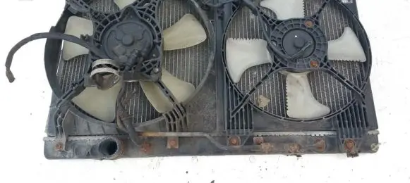Mitsubishi Galant Radiator cooling fan shroud mr250747 csa401b008