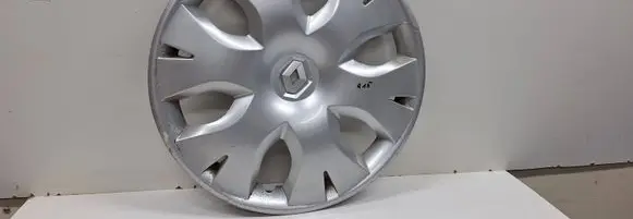 Renault Megane II R15 wheel hub/cap/trim 8200422604