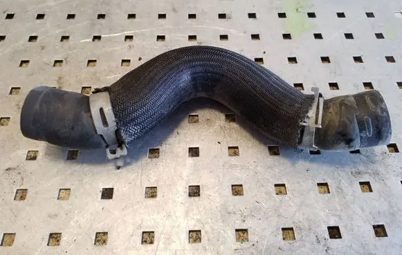 Nissan X-Trail T32 Engine coolant pipe/hose