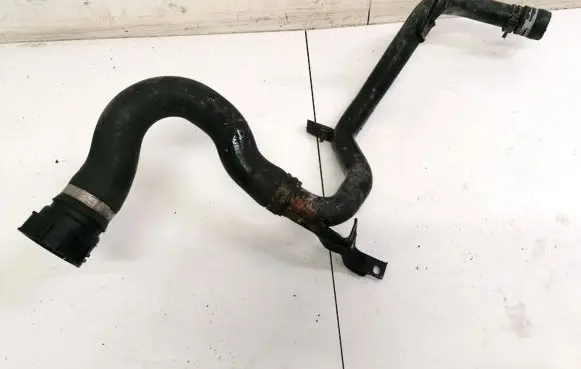 Audi A6 S6 C6 4F Engine coolant pipe/hose