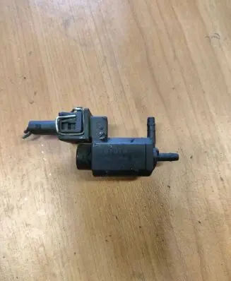 Toyota RAV 4 (XA30) Turbo solenoid valve 258600R010 72820606