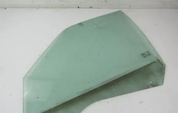 Ford Galaxy Front door window glass four-door 