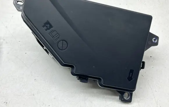 Volvo S90, V90 Fuse box set 31398001