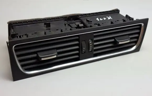 Audi A4 S4 B8 8K Dash center air vent grill 8T2820951