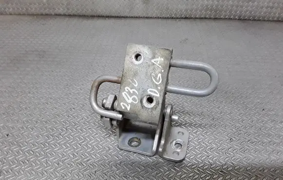 Audi A6 S6 C6 4F Rear door lower hinge 8E0833412