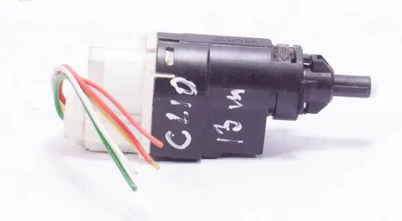 Renault Clio IV Brake pedal sensor switch 