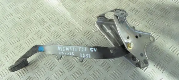 Clutch pedal