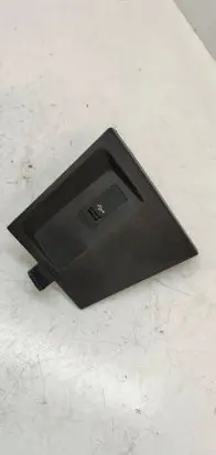BMW X1 F48 F49 USB socket connector 9292744